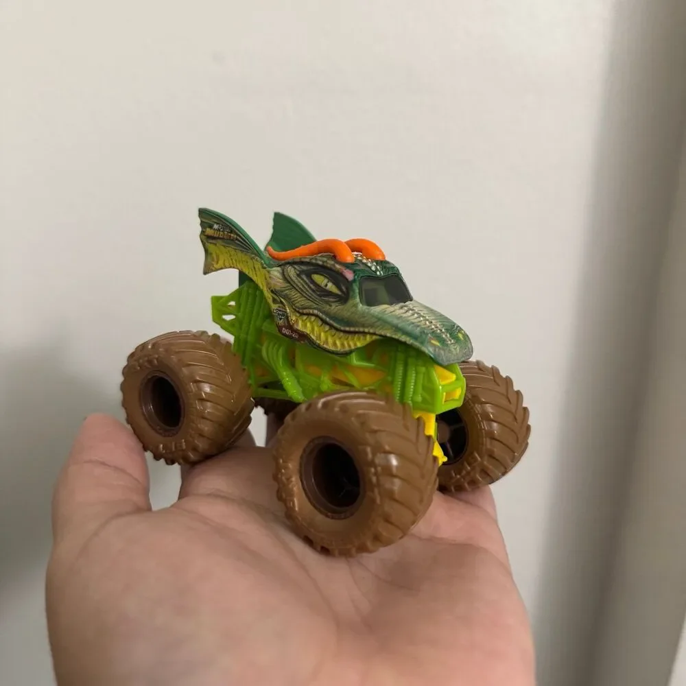 Spin Master Monster Jam Dragon Monster Truck